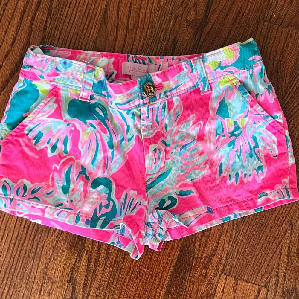 Lilly Pulitzer Vibrant Pink and Teal Floral Short